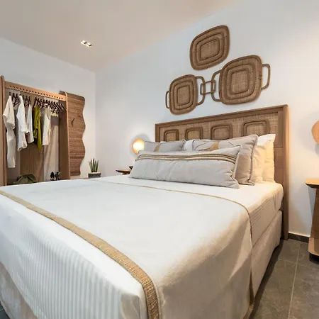 Villa Kelly Rooms & Suites-3